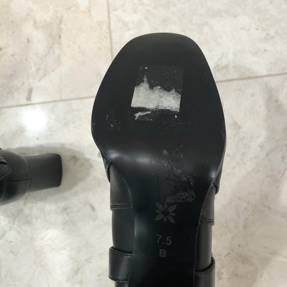 BCBGeneration {7.5} Booties Vegan Black Block Heel - Picture 7 of 7